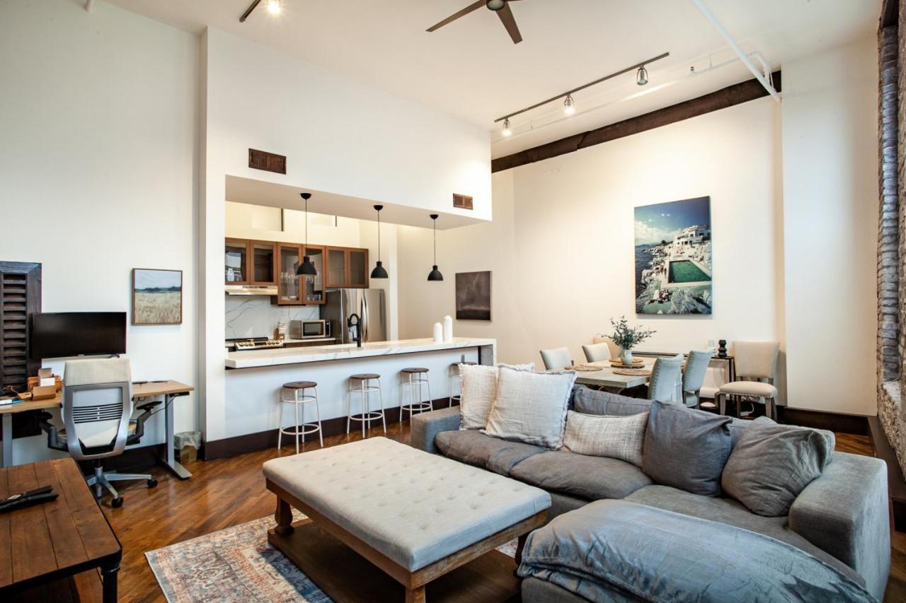 Jackson Jewel - Downtown Apartment *